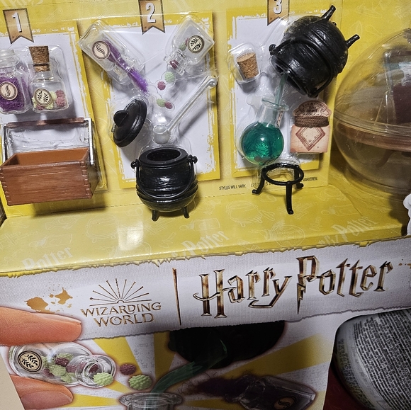 Harry Potte MGA's mini verse. make it mini potions a little damage box.15 potion - Picture 4 of 10